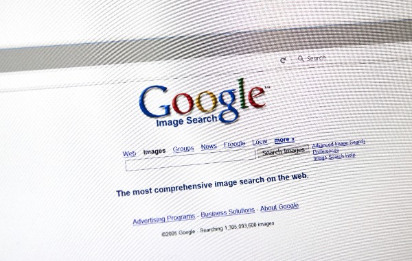 Traditional google search bar from early 2000s